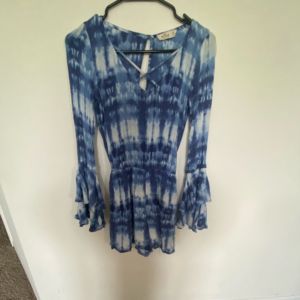 Hollister size XS worn once true to size